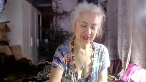 Snapshot of tanganiika chatting on 10-11-25, 06:12 Milena online show from 10-11-25, 06:12