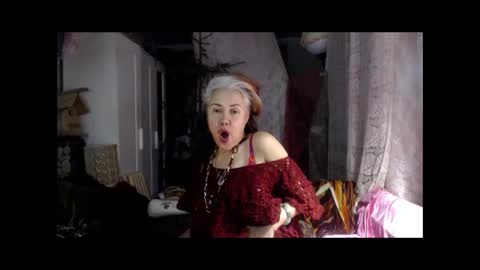 Snapshot of tanganiika chatting on 10-17-25, 01:46 Milena online show from 10-17-25, 01:46