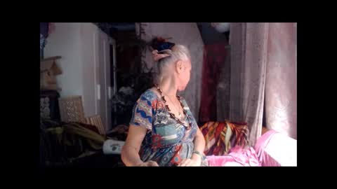 Snapshot of tanganiika chatting on 10-18-25, 03:46 Milena online show from 10-18-25, 03:46