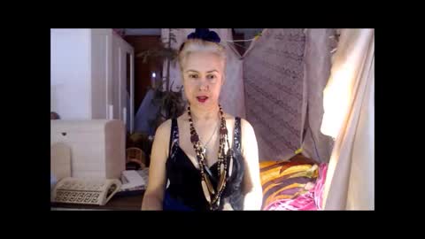 Snapshot of tanganiika chatting on 12-17-25, 05:57 Milena online show from 12-17-25, 05:57