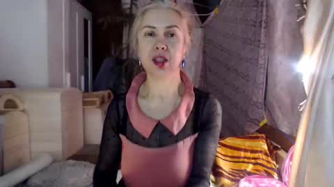 Snapshot of tanganiika chatting on 12-20-25, 03:52 Milena online show from 12-20-25, 03:52