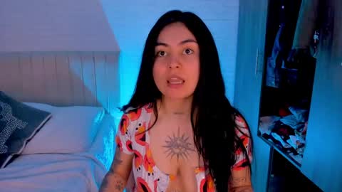 tania_rose1 online show from 05-01-26, 06:23