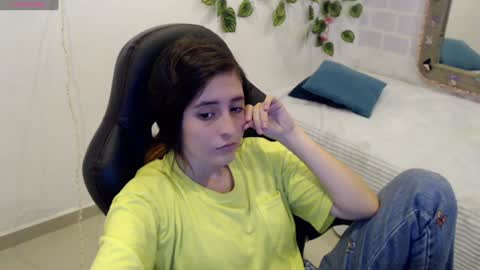 Snapshot of taniadevil_69 chatting on 01-21-25, 04:37 Tania online show from 01-21-25, 04:37