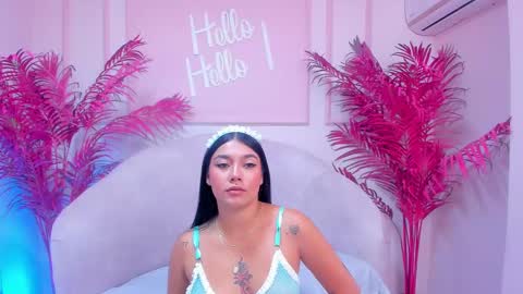 Snapshot of taniamilan chatting on 02-25-25, 11:41 Tania online show from 02-25-25, 11:41