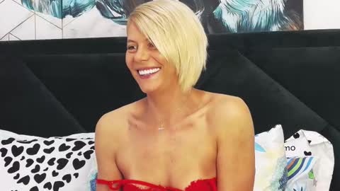 Snapshot of taniyagrey chatting on 09-22-25, 06:04 tanyaGrey online show from 09-22-25, 06:04