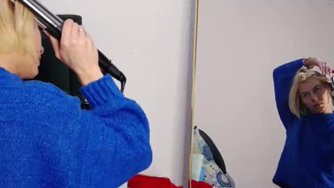 Snapshot of taniyagrey chatting on 02-16-26, 06:42 tanyaGrey online show from 02-16-26, 06:42