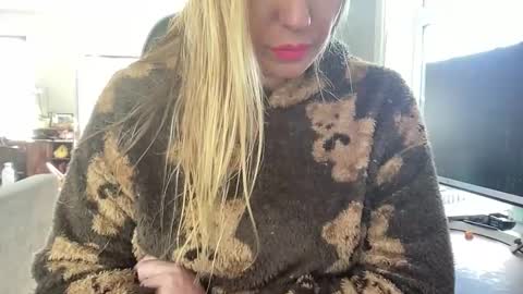 Snapshot of tantricbella chatting on 02-06-26, 09:07 tantricbella online show from 02-06-26, 09:07