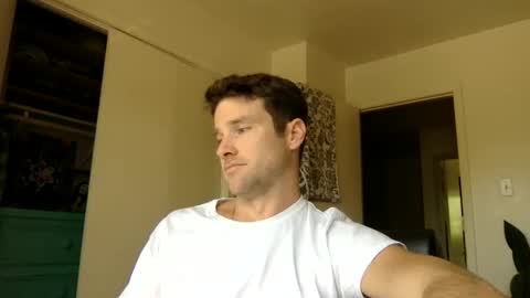 Dr. Love online show from 10-15-25, 06:52