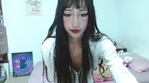 Snapshot of tara_tetsu chatting on 01-26-25, 10:46 xemy Please help me to reach 1000 thumbs up online show from 01-26-25, 10:46