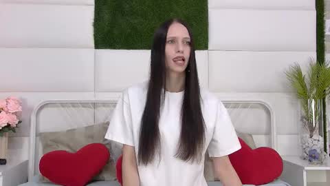 taraharriss online show from 10-09-25, 09:18