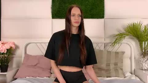 taraharriss online show from 07-06-26, 09:17