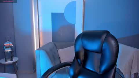 Snapshot of taralawrence chatting on 03-06-25, 03:46 Tara Lawrence online show from 03-06-25, 03:46