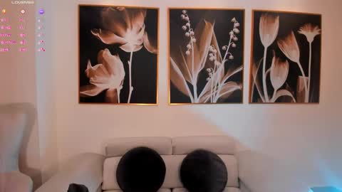 Snapshot of taralawrence chatting on 10-05-25, 02:21 Tara Lawrence online show from 10-05-25, 02:21