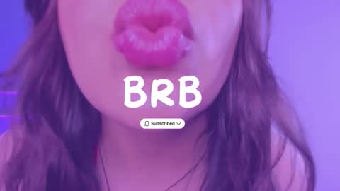 Snapshot of tarataylorr chatting on 11-17-25, 02:39 Tara online show from 11-17-25, 02:39