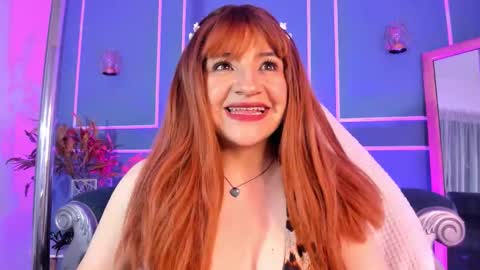 Snapshot of tarataylorr chatting on 11-20-25, 02:34 Tara online show from 11-20-25, 02:34