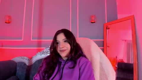 Snapshot of tarataylorr chatting on 12-04-25, 02:54 Tara online show from 12-04-25, 02:54