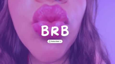 Snapshot of tarataylorr chatting on 12-22-25, 01:35 Tara online show from 12-22-25, 01:35