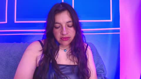 Snapshot of tarataylorr chatting on 06-21-26, 12:13 Tara online show from 06-21-26, 12:13