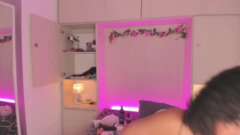 Snapshot of tarawiilson_ chatting on 09-27-25, 04:17 T A R A online show from 09-27-25, 04:17