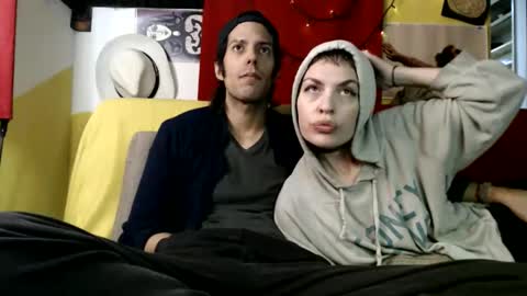 T  J   online show from 05-19-26, 05:03