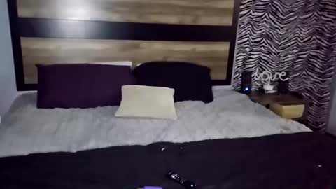 tarzansheadqueen online show from 09-10-25, 07:52