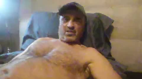Snapshot of tarzeny77 chatting on 11-17-25, 01:11 tarzeny77 online show from 11-17-25, 01:11