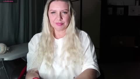 Tasha  Moon online show from 10-27-25, 06:12