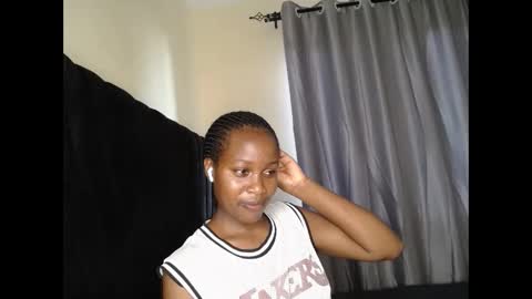 Snapshot of tasha_kimmy chatting on 10-04-25, 04:21 Ireen online show from 10-04-25, 04:21