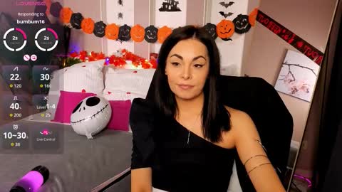 Snapshot of tashahoney chatting on 10-21-25, 08:53 Tasha online show from 10-21-25, 08:53