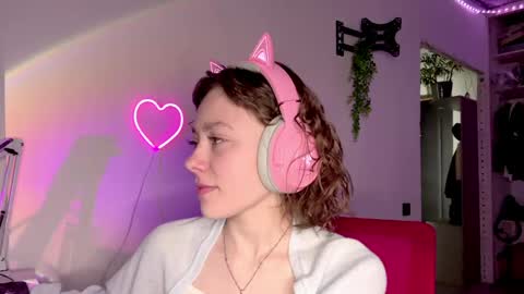 Darlin online show from 05-11-26, 10:18