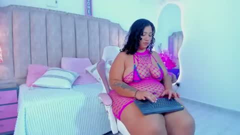 tashasant online show from 06-18-26, 04:46