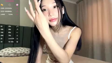 Viola online show from 09-13-25, 07:19