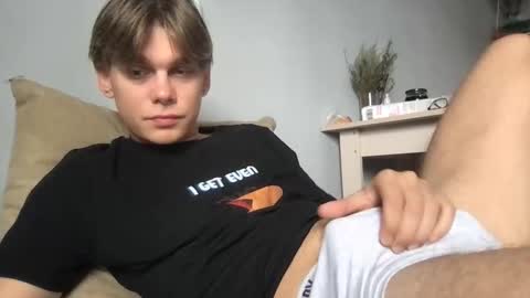 tasteithorny online show from 09-19-25, 09:11