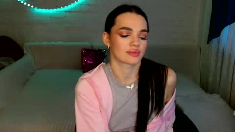 Snapshot of tasty_babyy chatting on 11-19-25, 01:22 tasty_babyy online show from 11-19-25, 01:22