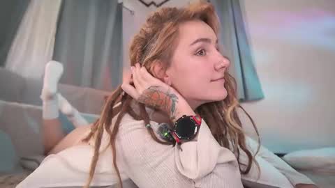 Snapshot of tasty_tomato chatting on 10-19-25, 02:07 RHEA pronanciation like Reya online show from 10-19-25, 02:07