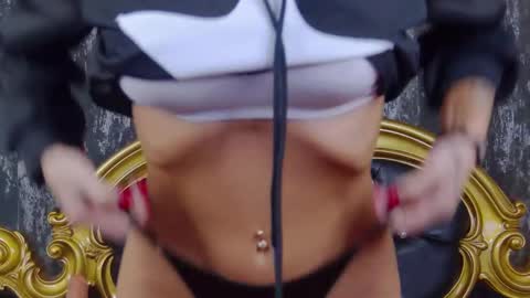 Snapshot of tastypatricia chatting on 01-22-25, 11:12 TastyPatricia online show from 01-22-25, 11:12