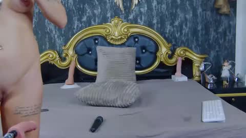 Snapshot of tastypatricia chatting on 02-19-25, 02:55 TastyPatricia online show from 02-19-25, 02:55