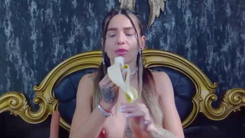 Snapshot of tastypatricia chatting on 02-26-25, 08:59 TastyPatricia online show from 02-26-25, 08:59