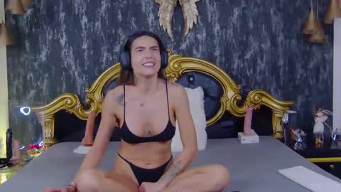 Snapshot of tastypatricia chatting on 03-10-25, 12:59 TastyPatricia online show from 03-10-25, 12:59