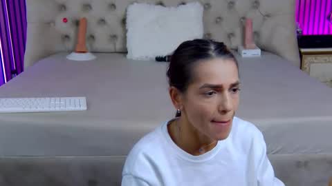 Snapshot of tastypatricia chatting on 09-30-25, 07:57 TastyPatricia online show from 09-30-25, 07:57