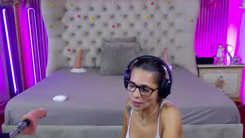 Snapshot of tastypatricia chatting on 10-15-25, 08:47 TastyPatricia online show from 10-15-25, 08:47