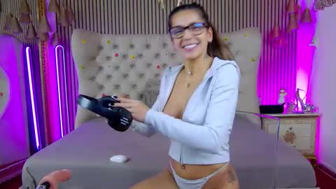 Snapshot of tastypatricia chatting on 10-20-25, 06:58 TastyPatricia online show from 10-20-25, 06:58