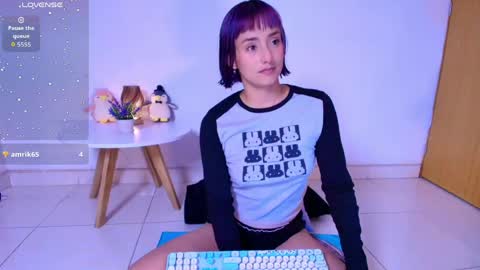 Snapshot of tati_cardenas chatting on 05-22-26, 04:30 AME online show from 05-22-26, 04:30