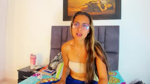 Tati online show from 05-05-26, 01:19