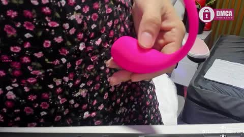 Snapshot of tatiana_vegha chatting on 02-10-25, 12:29 i am tatiana online show from 02-10-25, 12:29