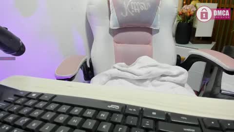Snapshot of tatiana_vegha chatting on 03-01-25, 12:12 i am tatiana online show from 03-01-25, 12:12