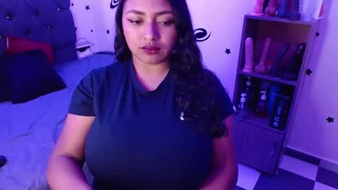Snapshot of tatiana_wd chatting on 12-17-24, 02:44 tatiana online show from 12-17-24, 02:44