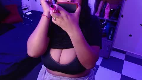Snapshot of tatiana_wd chatting on 03-02-25, 11:29 tatiana online show from 03-02-25, 11:29