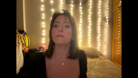 Snapshot of tatieli chatting on 09-27-25, 02:27 Tatieli online show from 09-27-25, 02:27
