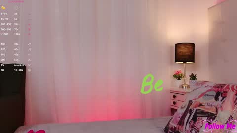 Snapshot of tatikiss_ chatting on 12-15-24, 04:04 Tatiana independent girl online show from 12-15-24, 04:04
